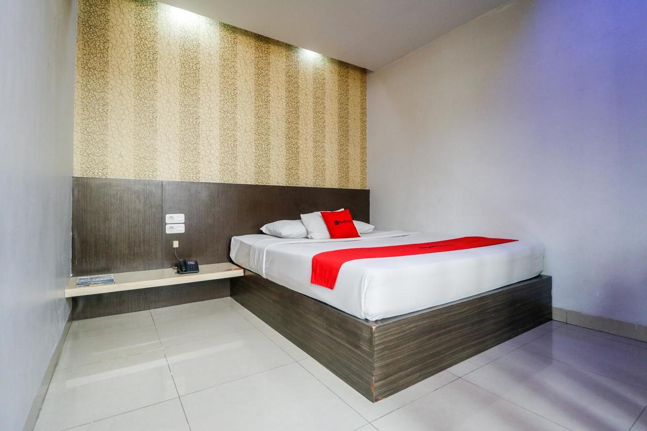 Reddoorz Plus Near Pasar Wisata Pekanbaru Ngoại thất bức ảnh