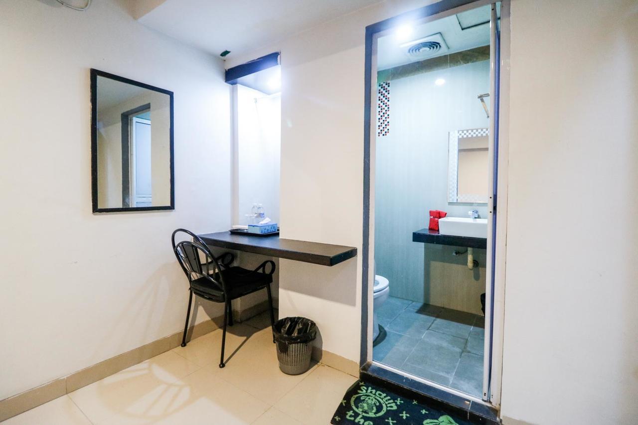 Reddoorz Plus Near Pasar Wisata Pekanbaru Ngoại thất bức ảnh